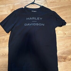 Harley Davidson worn once
T shirt
